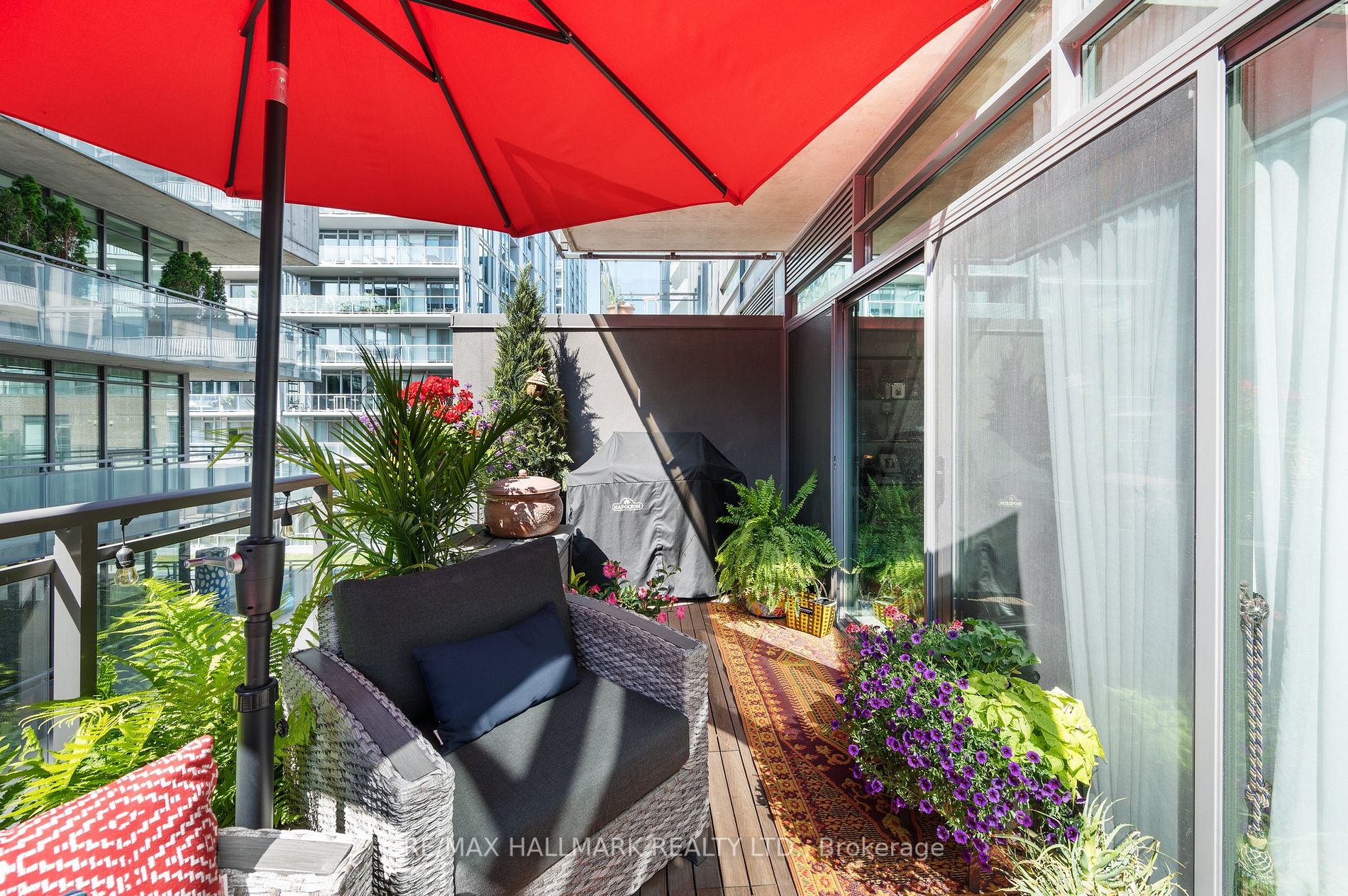 90 Broadview Ave, #526