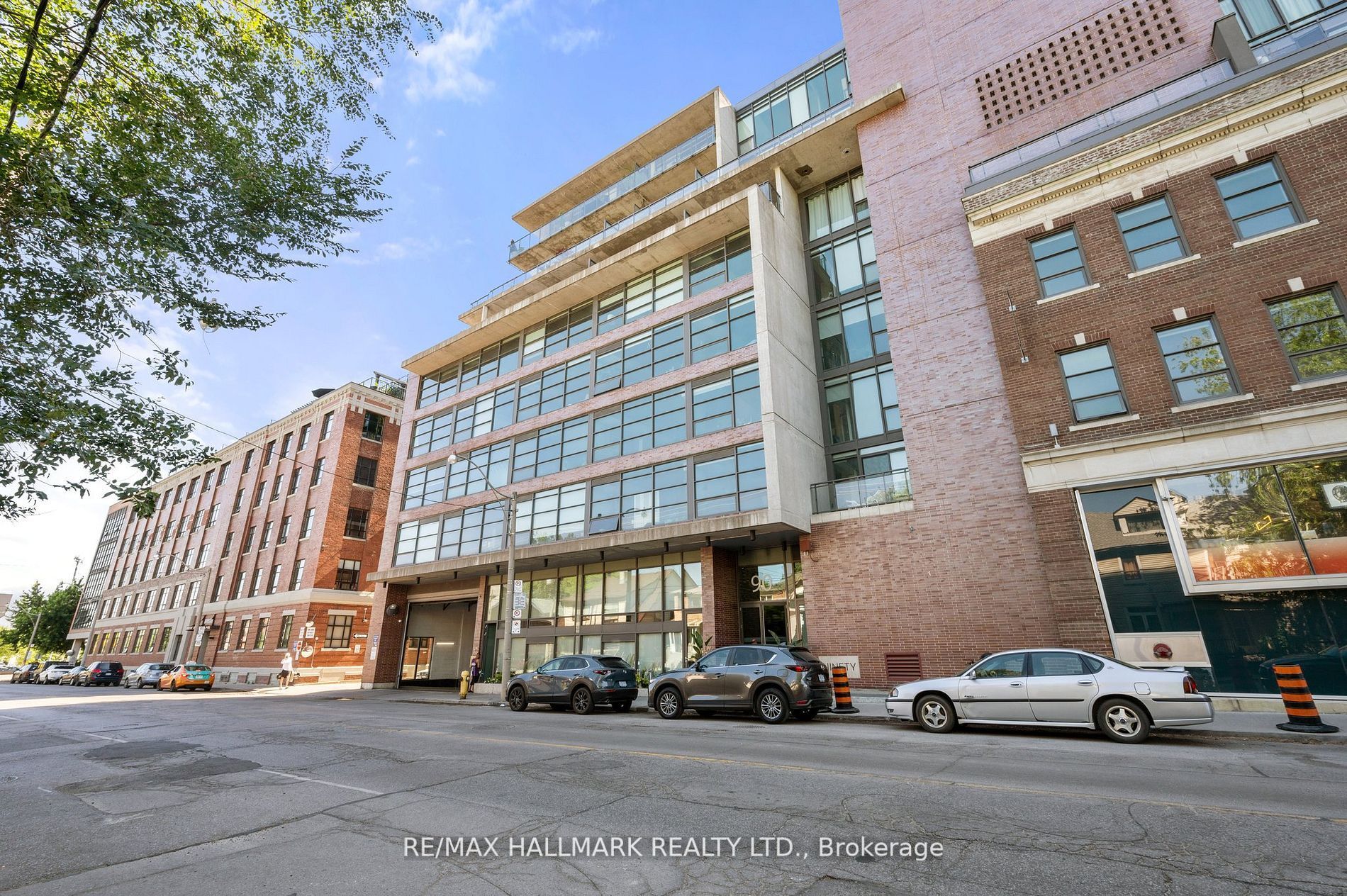 90 Broadview Ave, #526