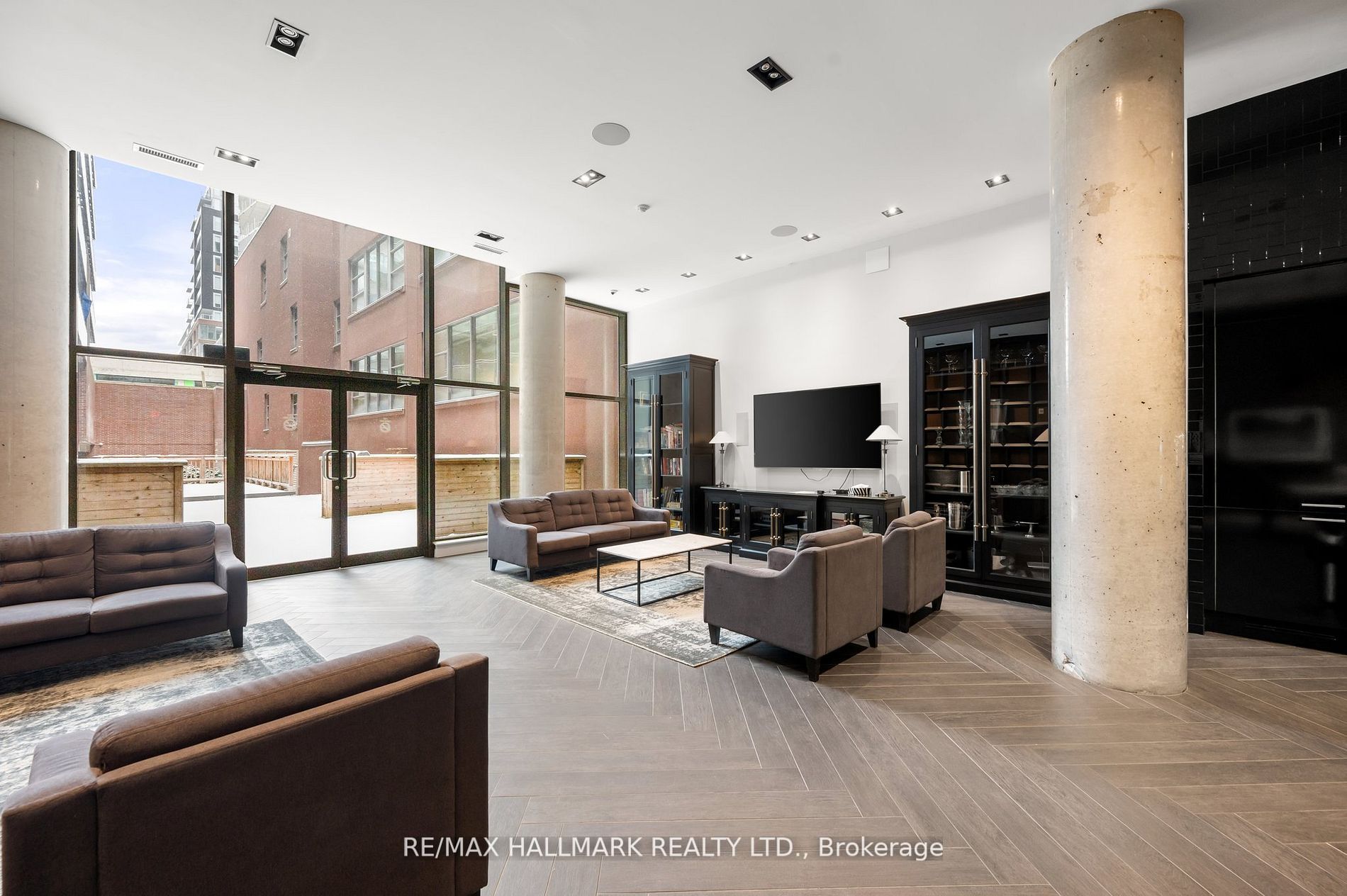 90 Broadview Ave, #526