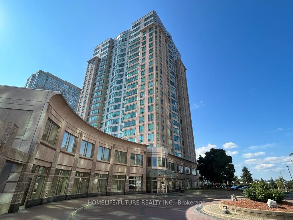 18 Lee Centre Dr, #812