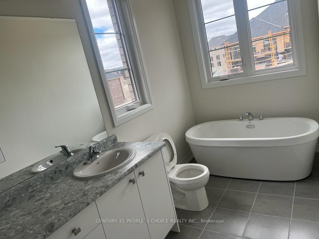 2722 Peter Matthews Drive, #MstrBed