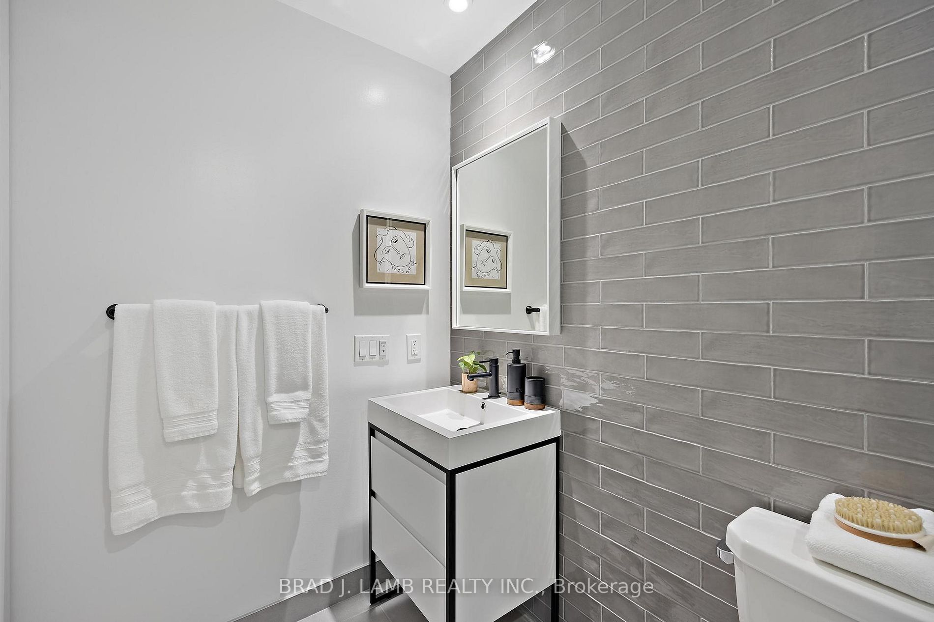 150 Logan Ave, #638
