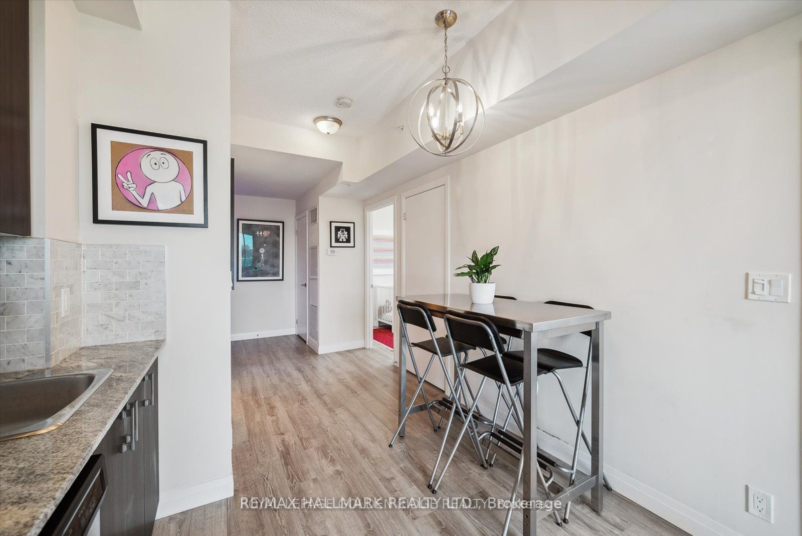 22 East Haven Dr, #523