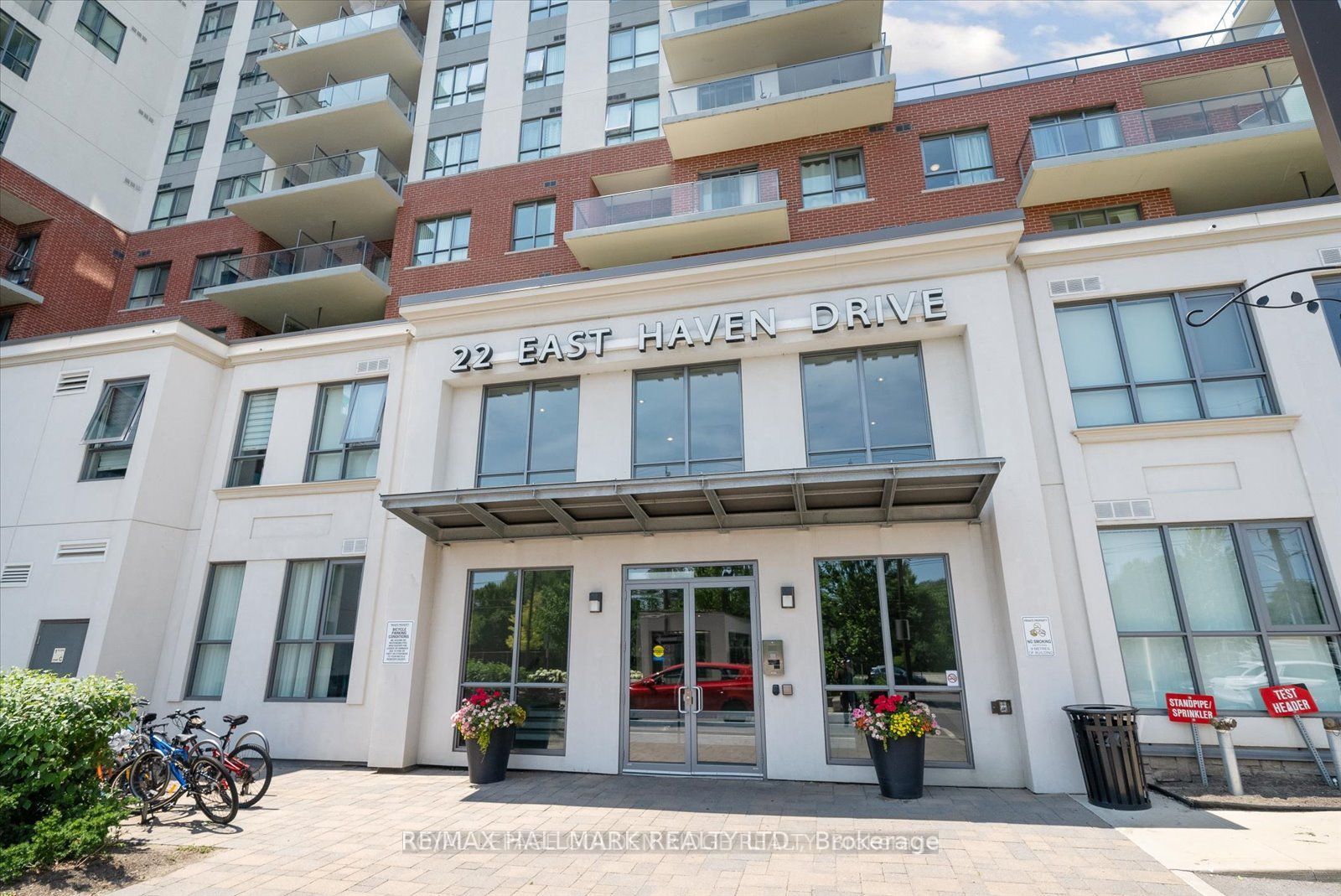 22 East Haven Dr, #523
