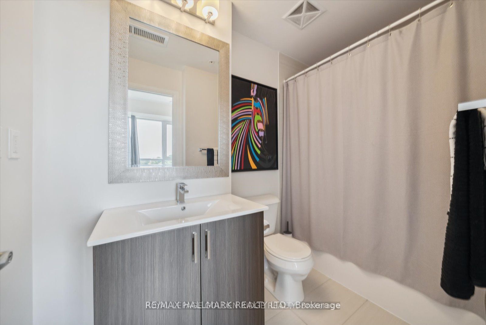 22 East Haven Dr, #523