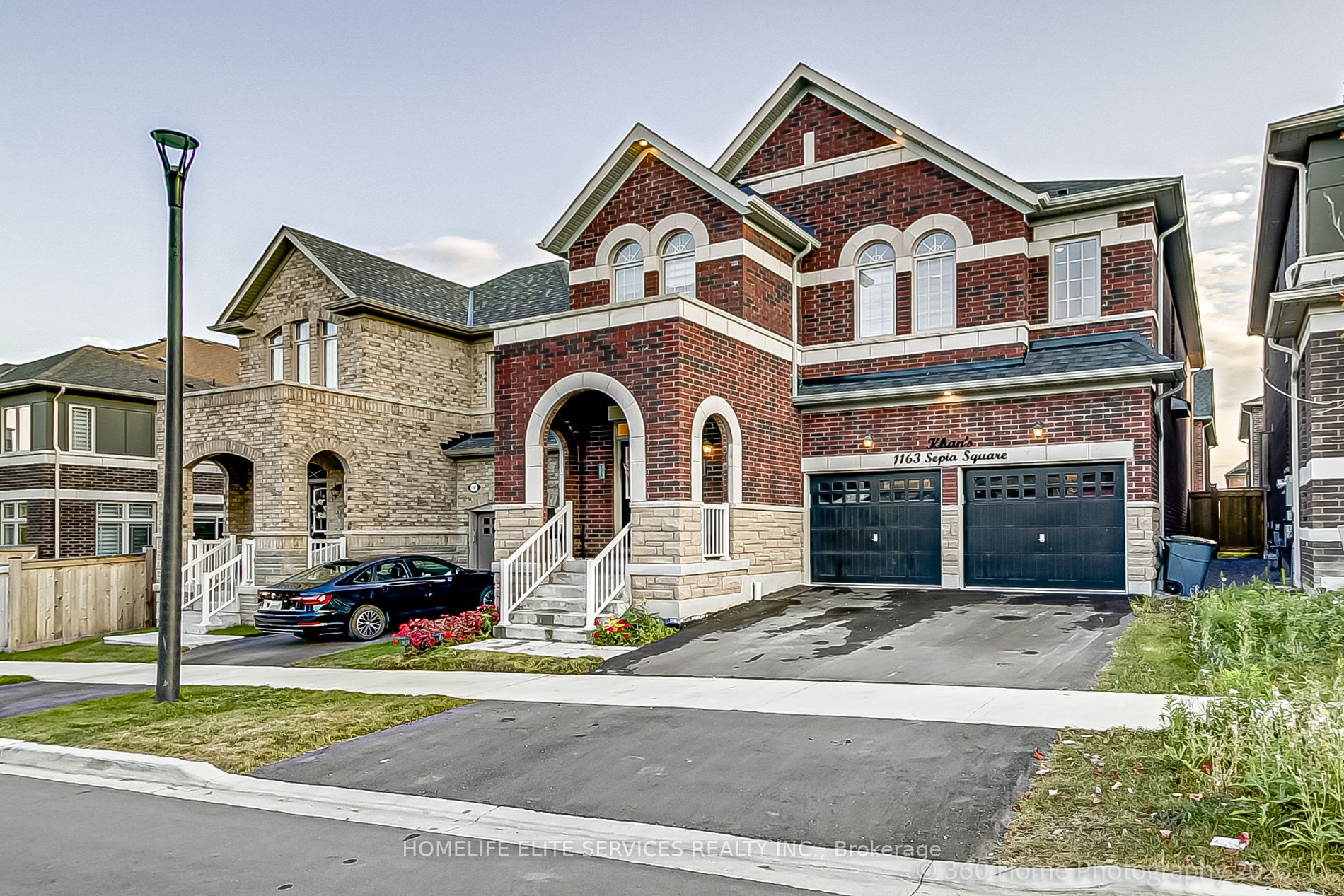 1163 Sepia Sq