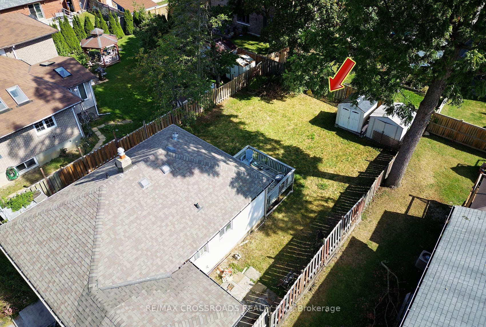 735 Hillcrest Rd