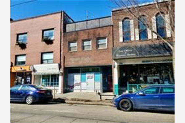 754 Queen St E, Toronto