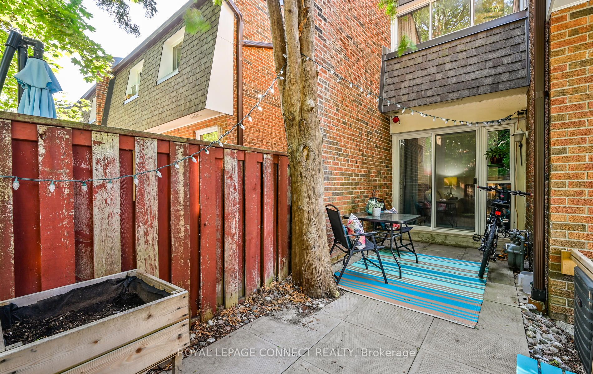 101 Dovedale Dr, #27