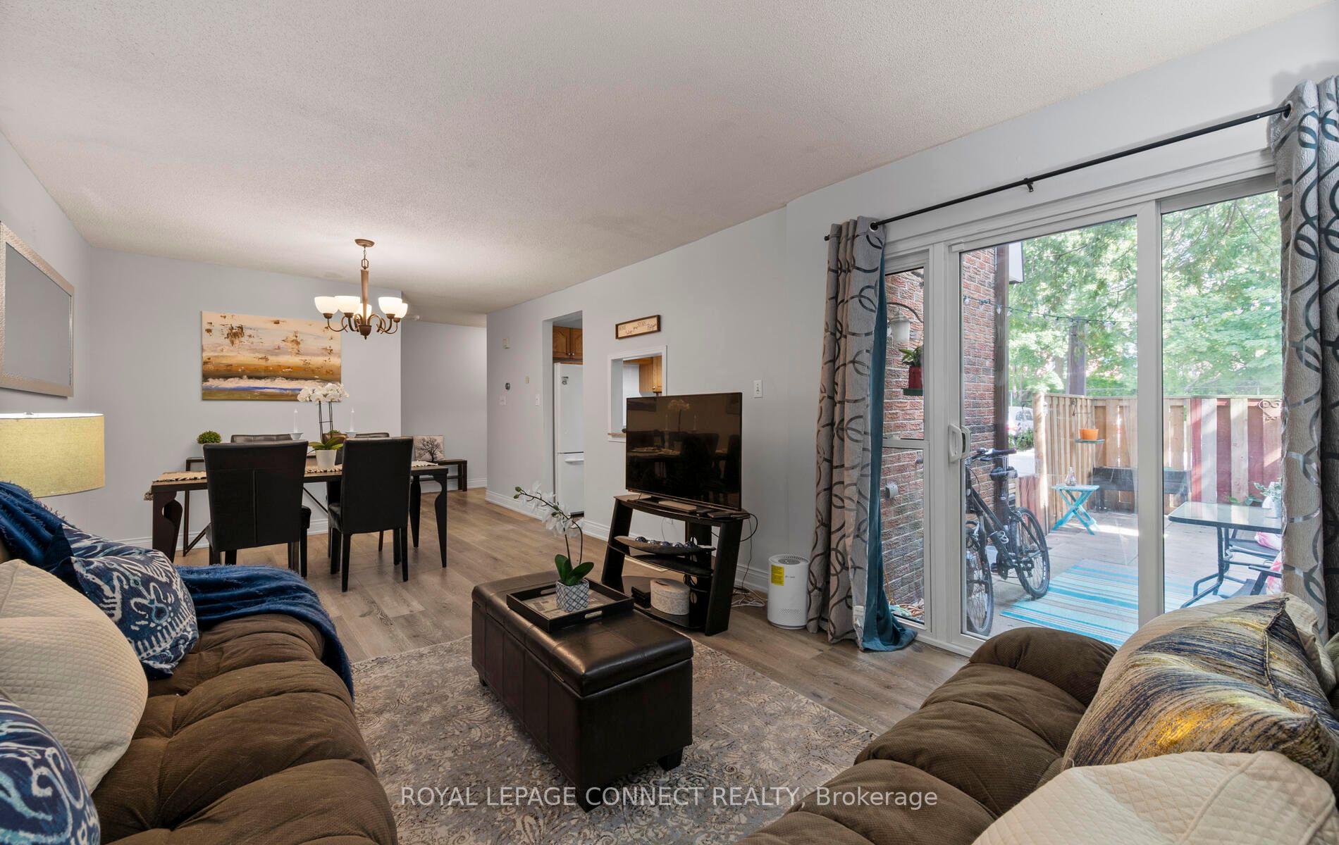 101 Dovedale Dr, #27