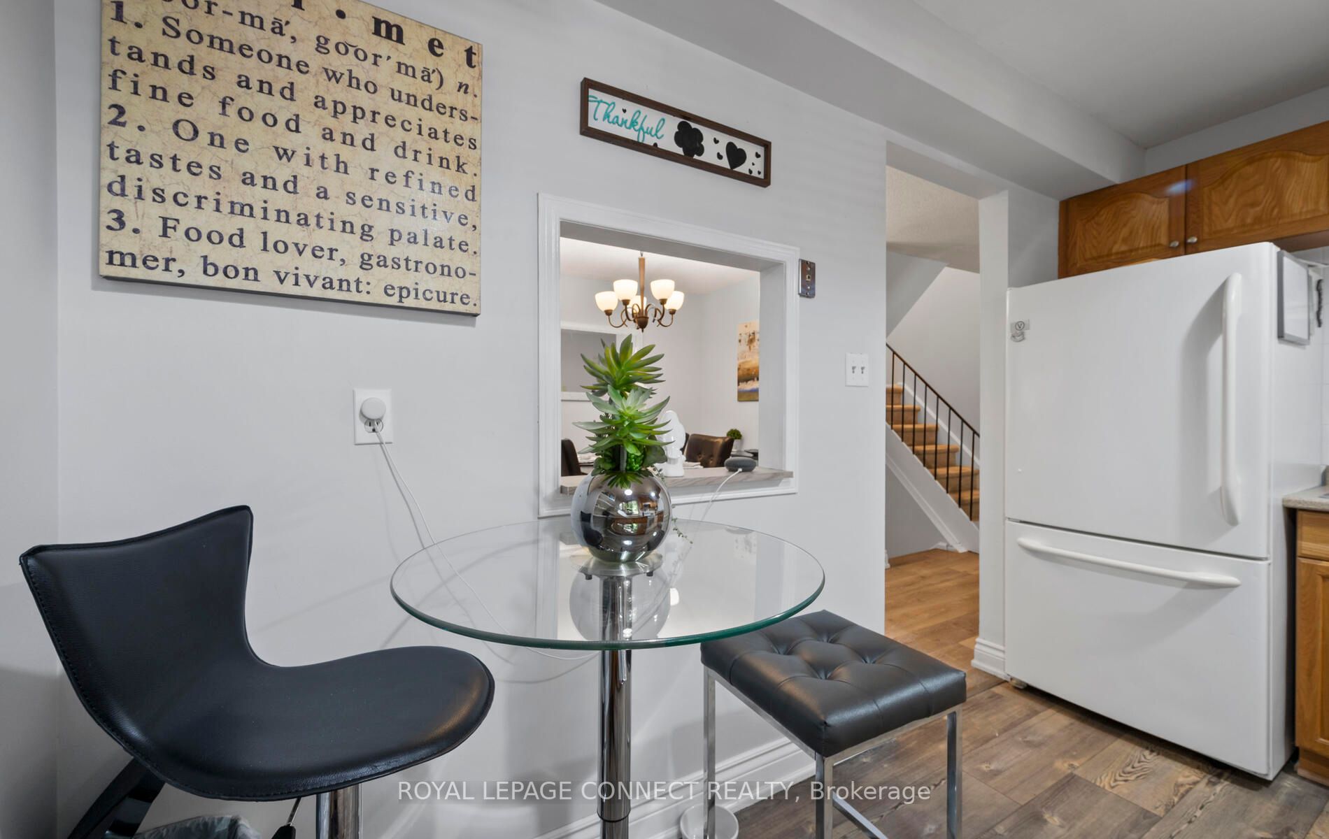 101 Dovedale Dr, #27