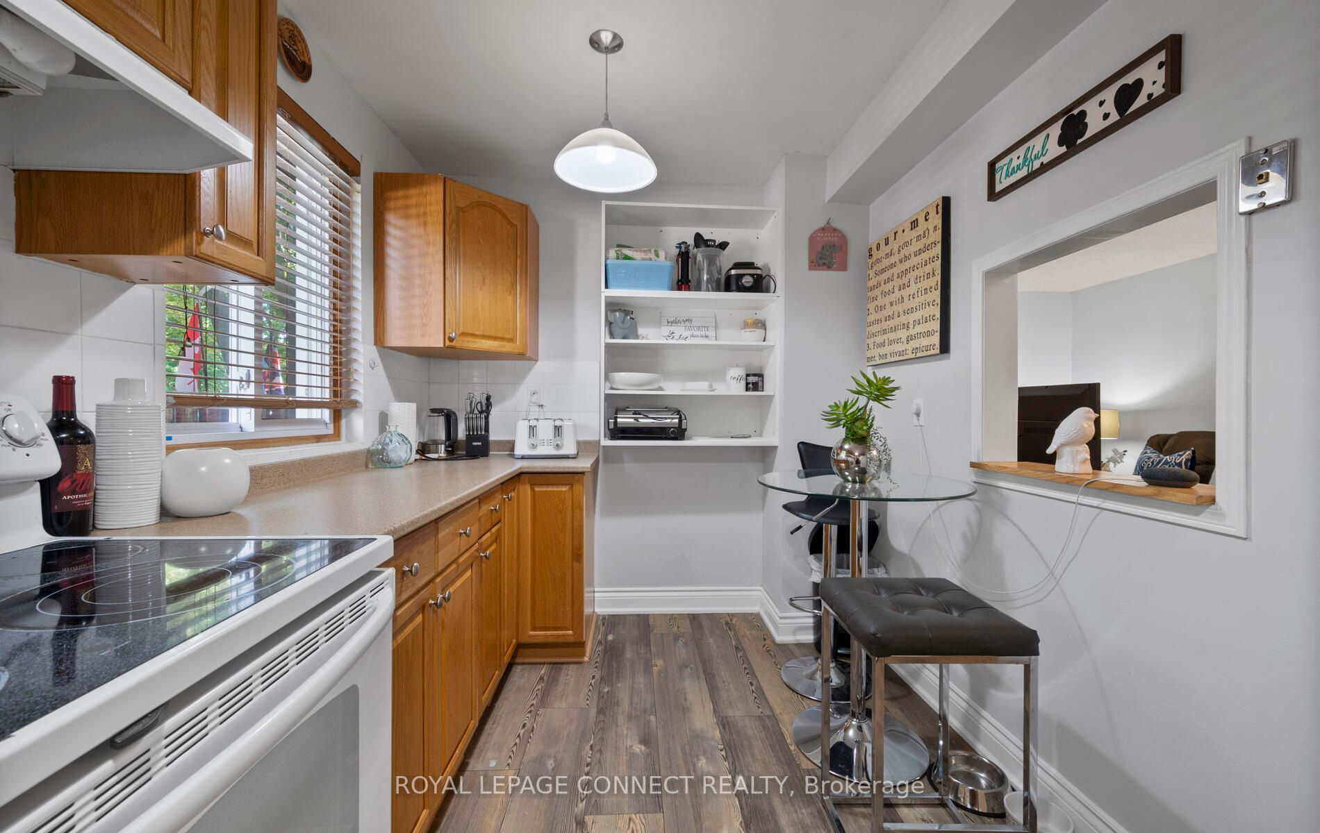 101 Dovedale Dr, #27