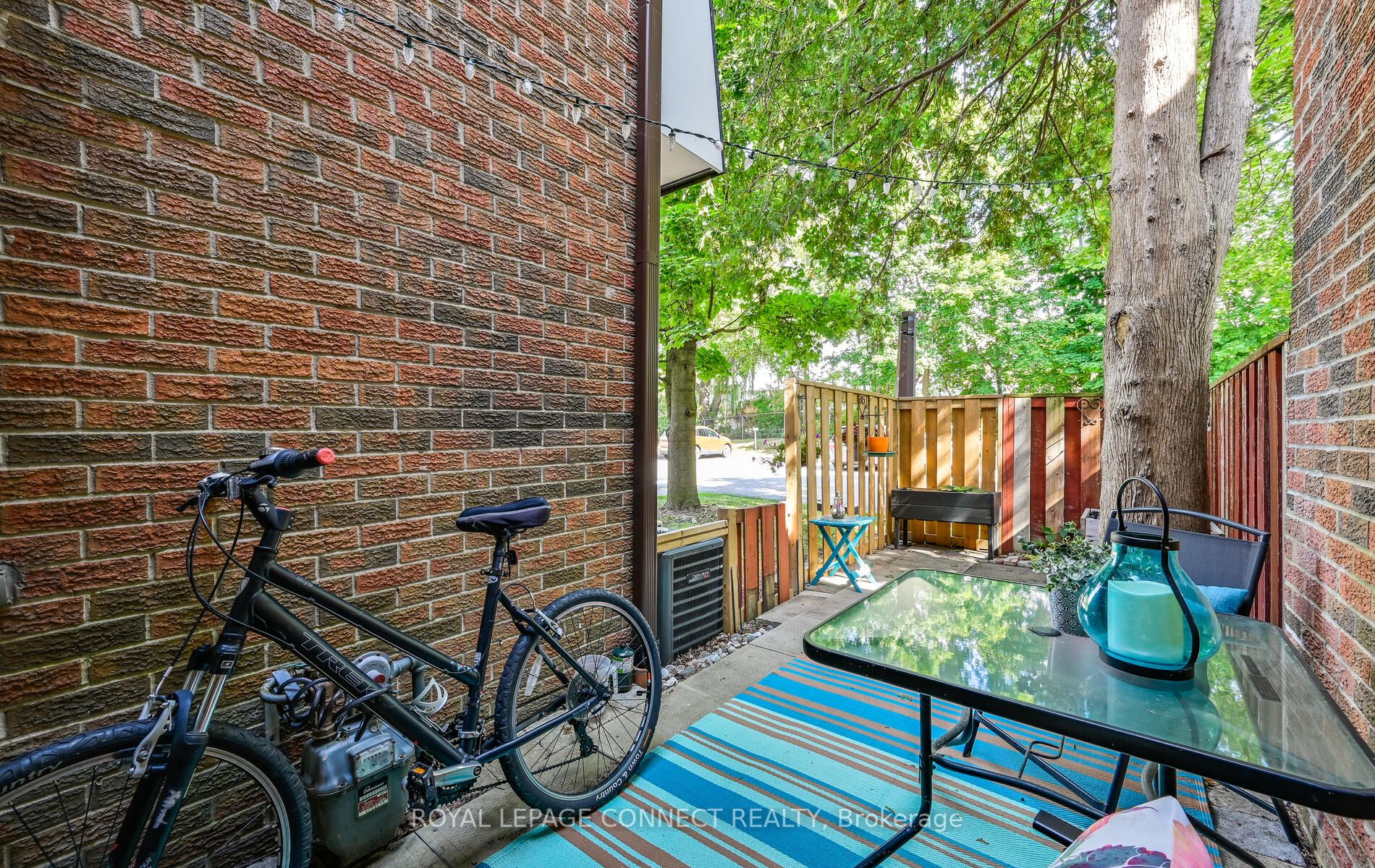 101 Dovedale Dr, #27