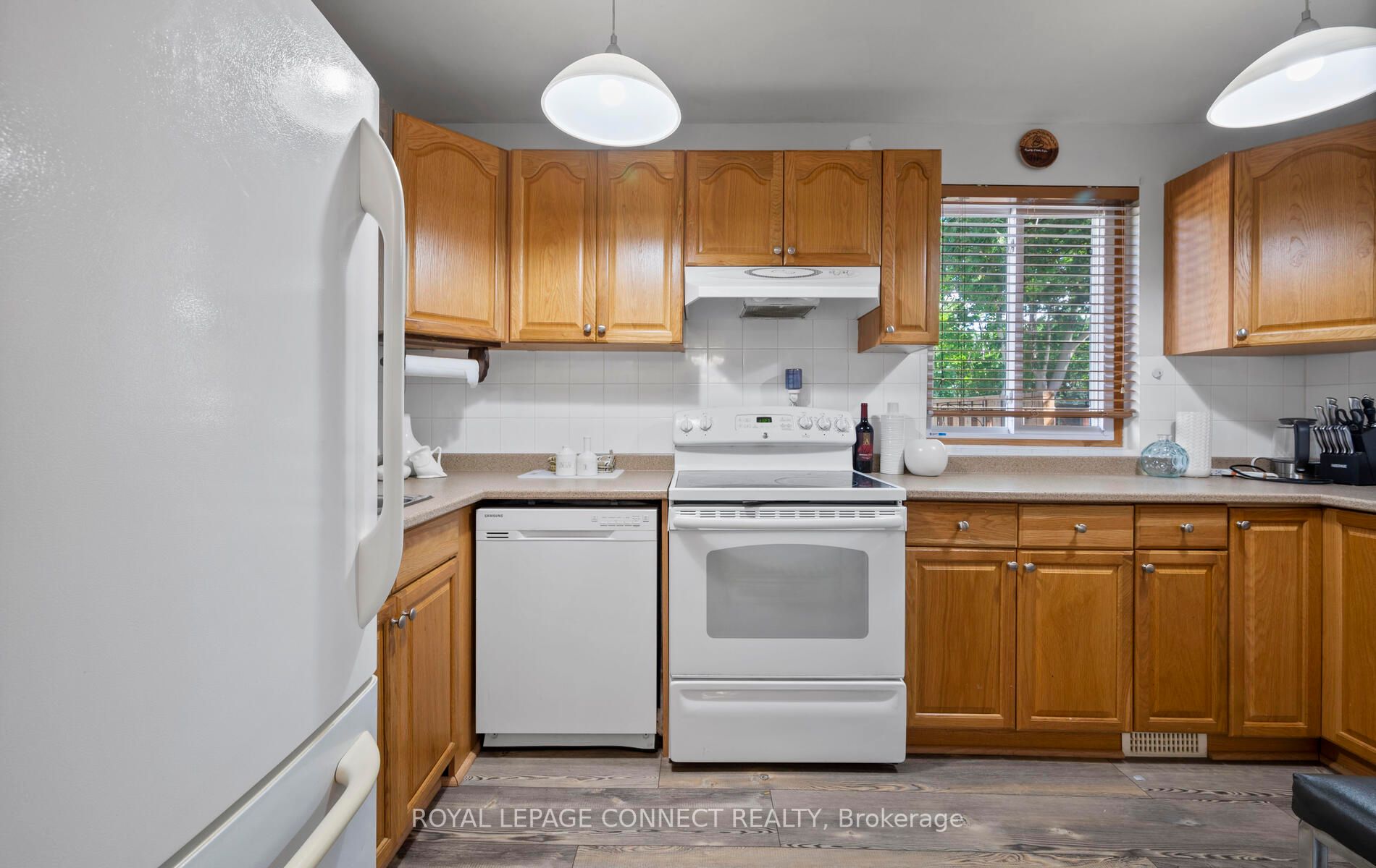 101 Dovedale Dr, #27