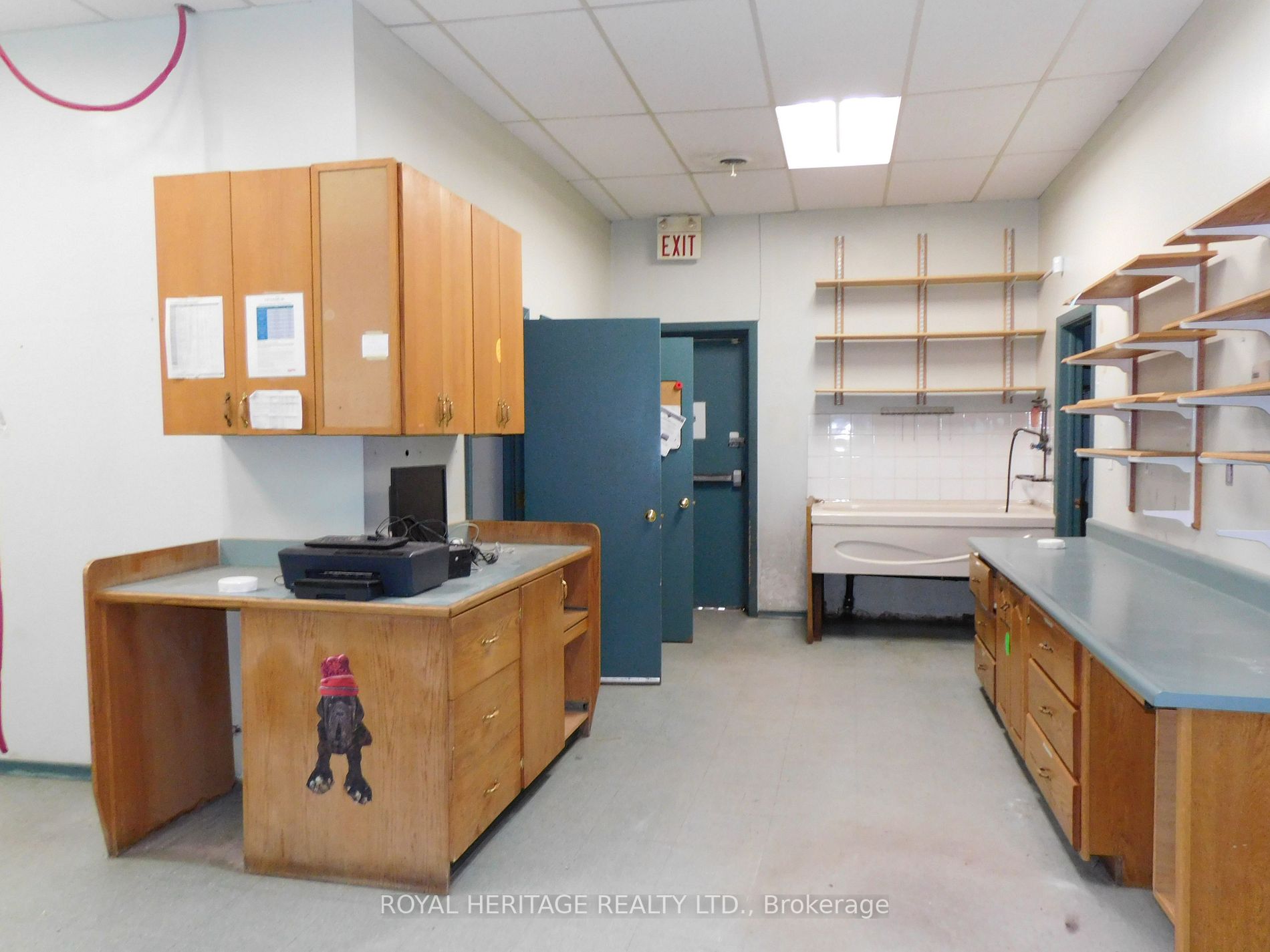 300 Taunton Rd E, #101/102