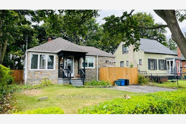 66 Thomas St, Oshawa