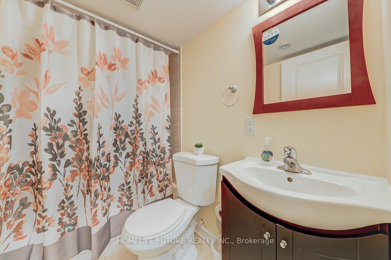 17 Trumpeter St
