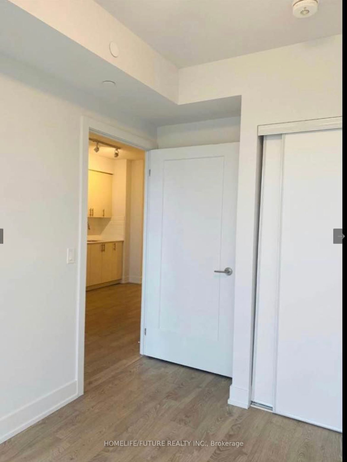 2550 Simcoe St N, #2002