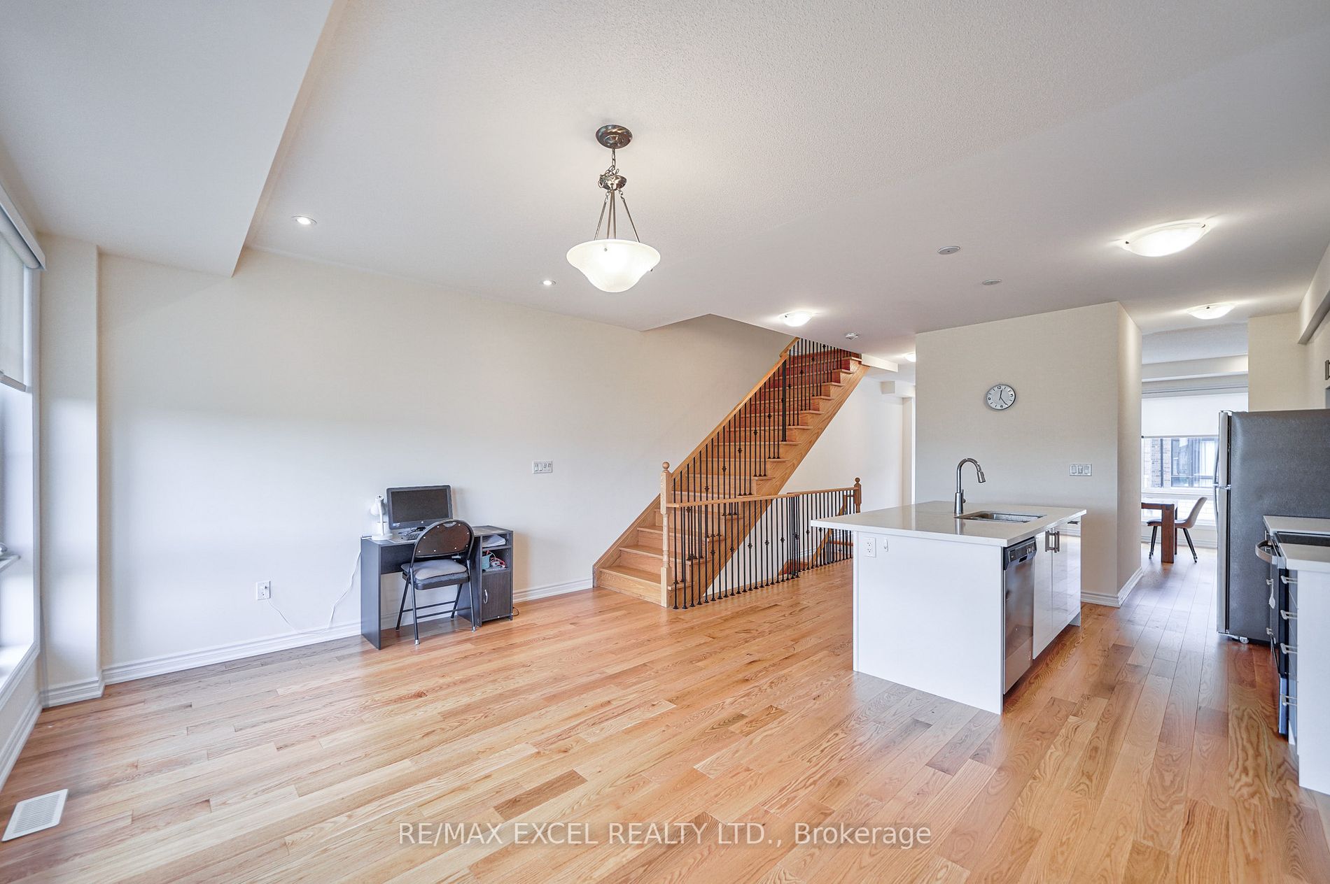 43 Lake Trail Way