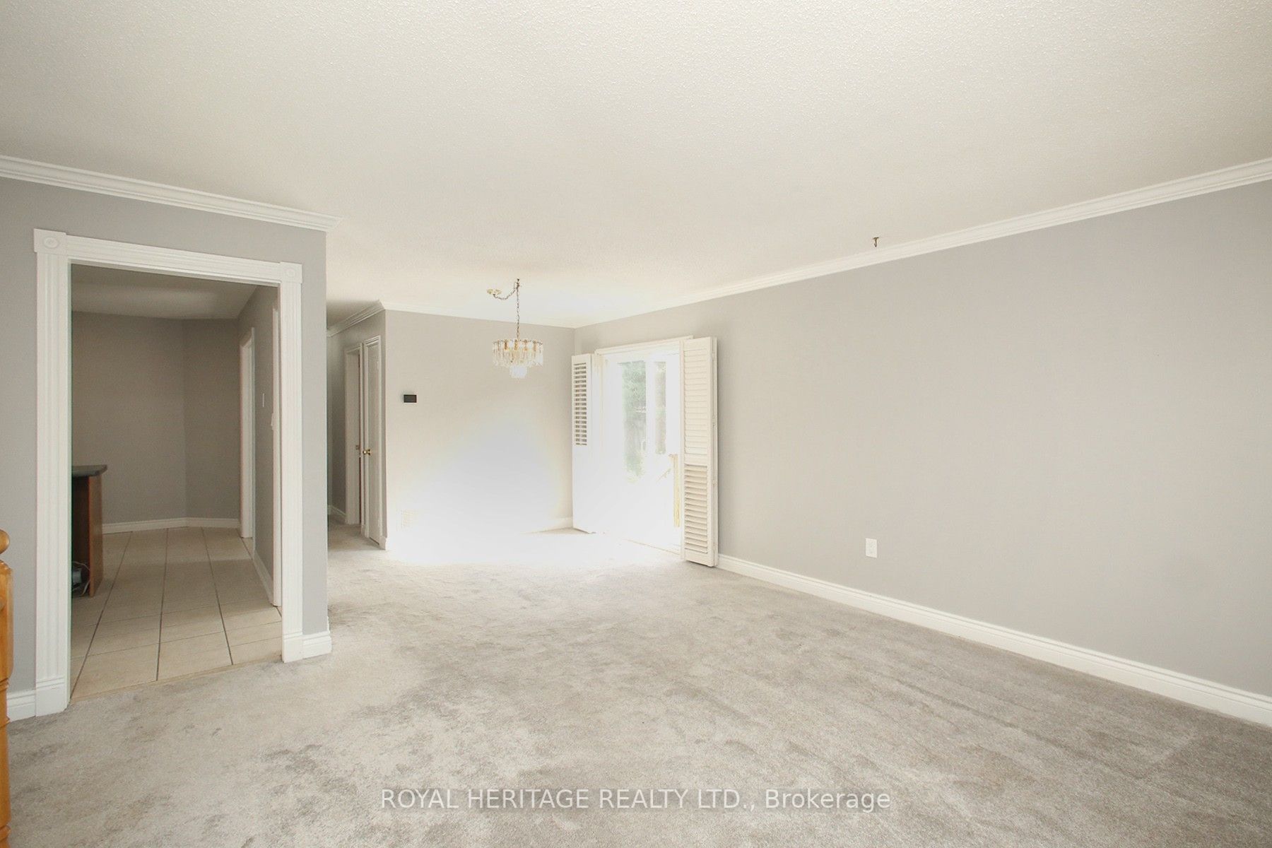 1035 Attersley Dr