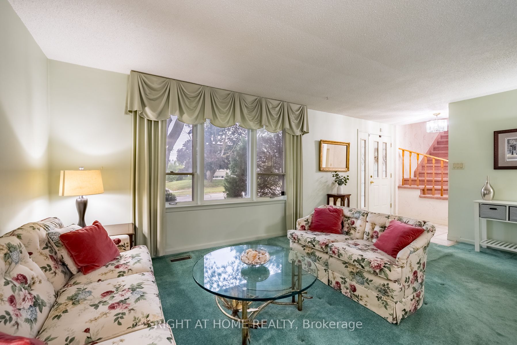 707 Clarence Dr