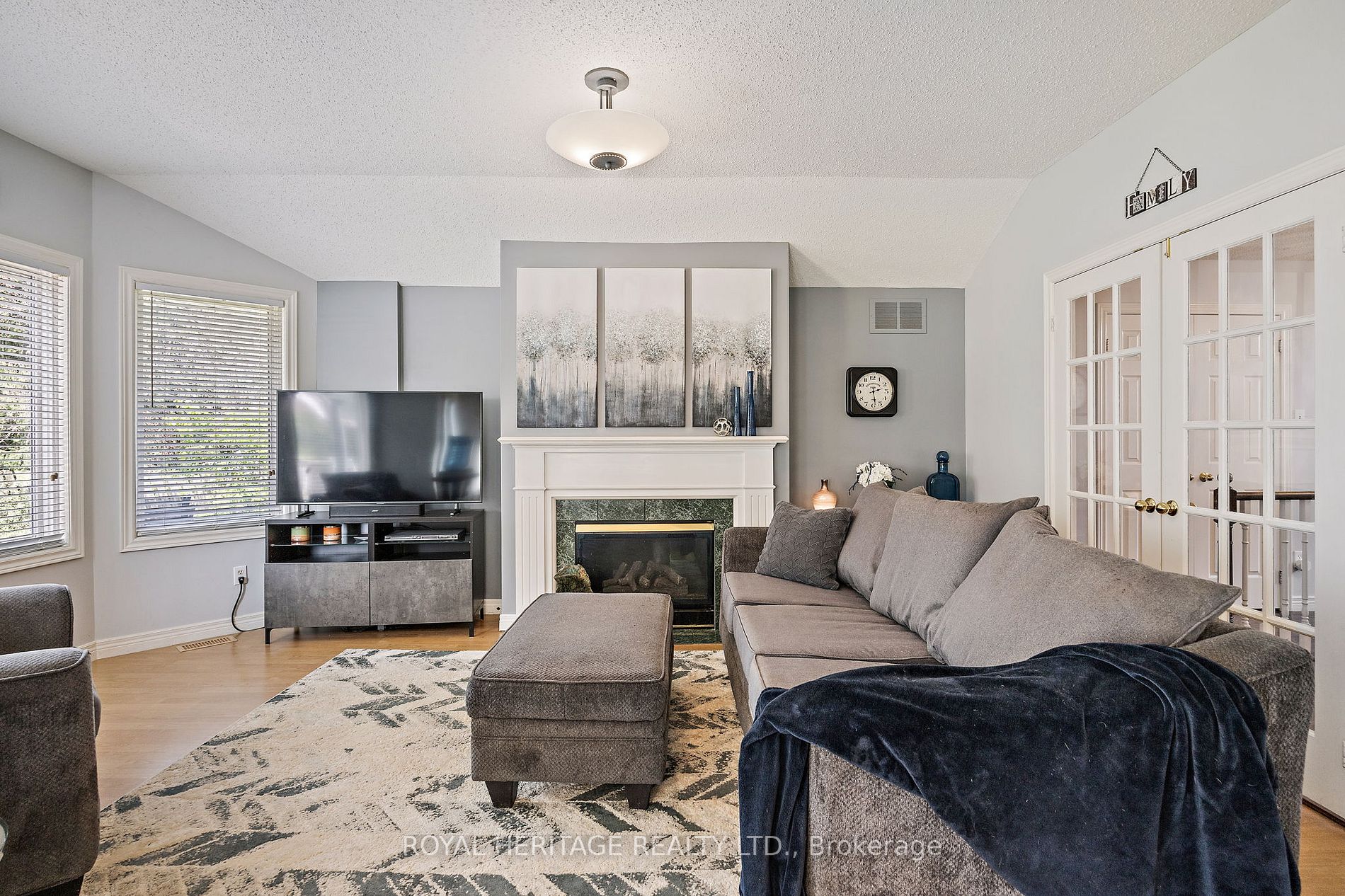 448 Sheppard Ave, Pickering