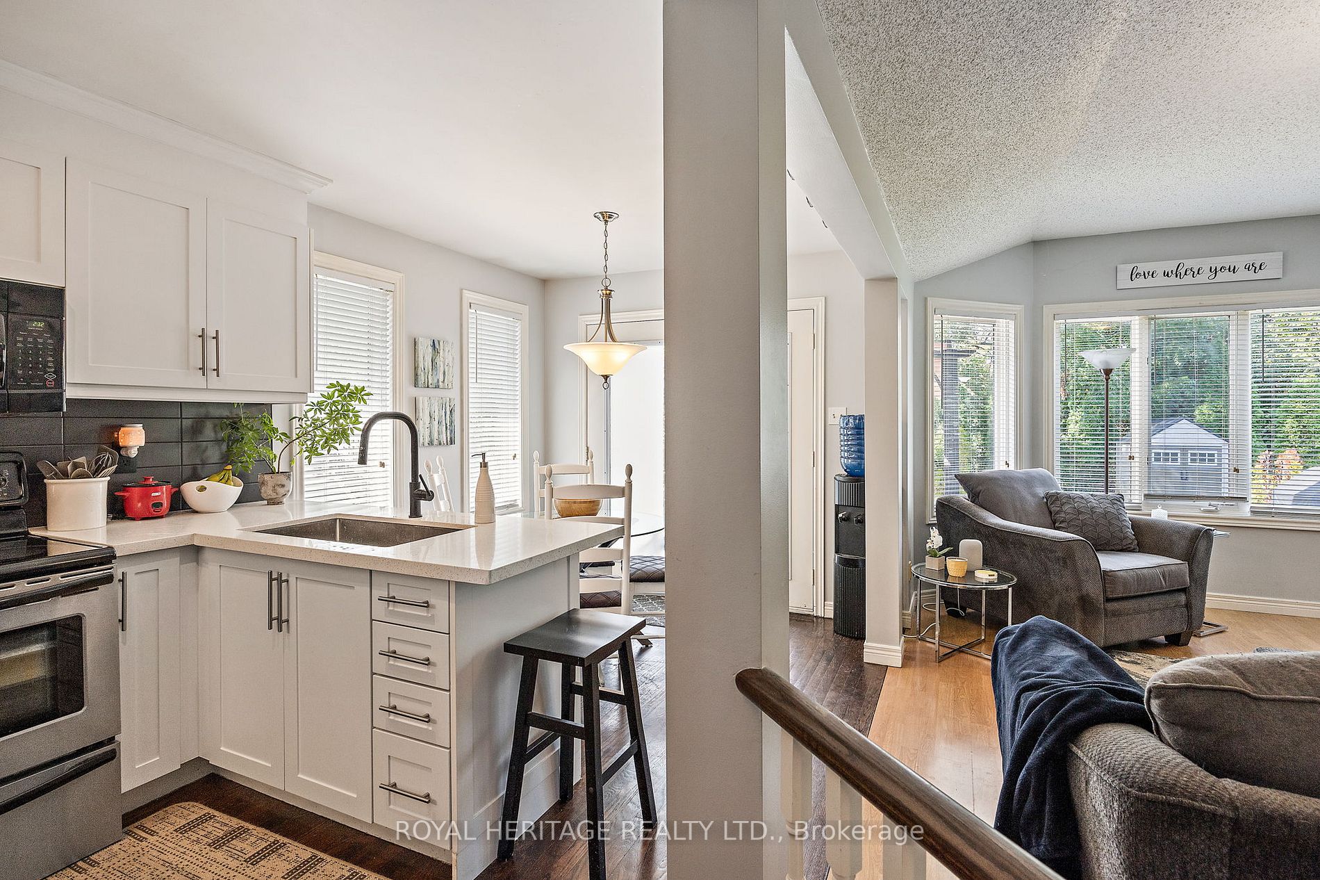 448 Sheppard Ave, Pickering