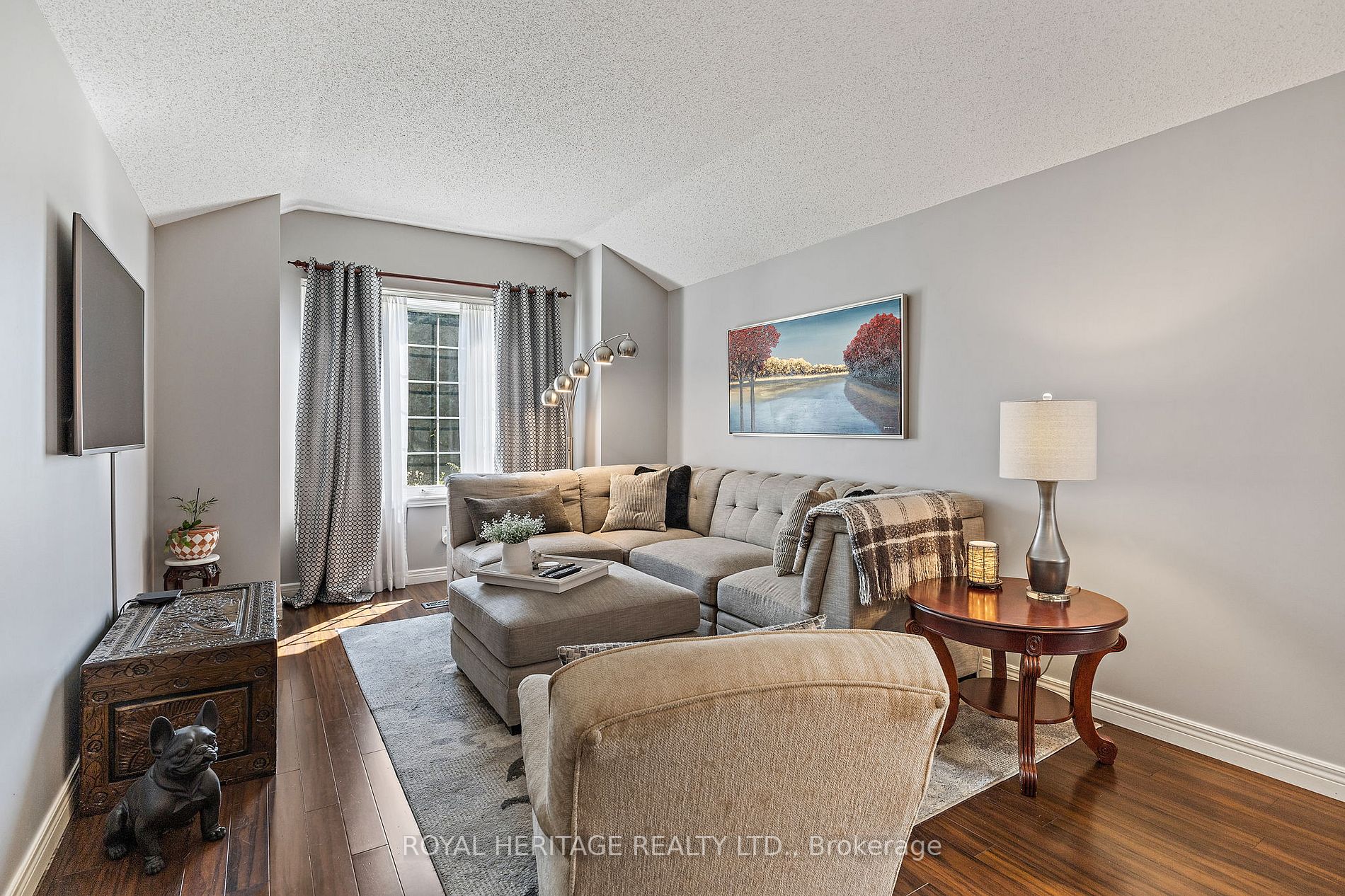 448 Sheppard Ave, Pickering