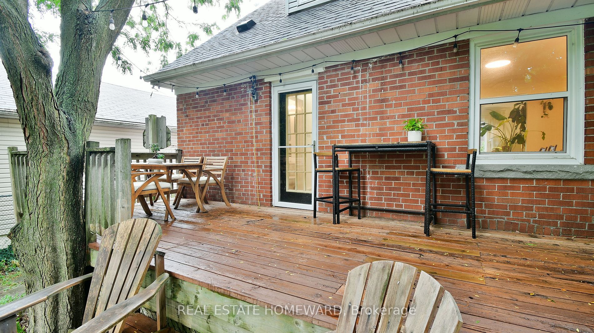 27 Sharpe St