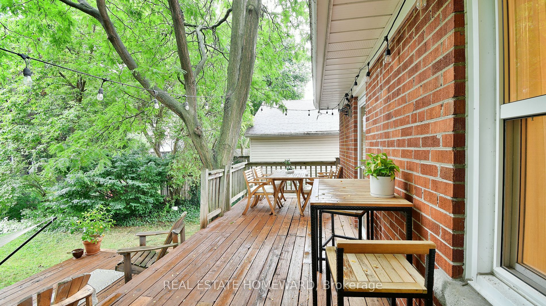 27 Sharpe St