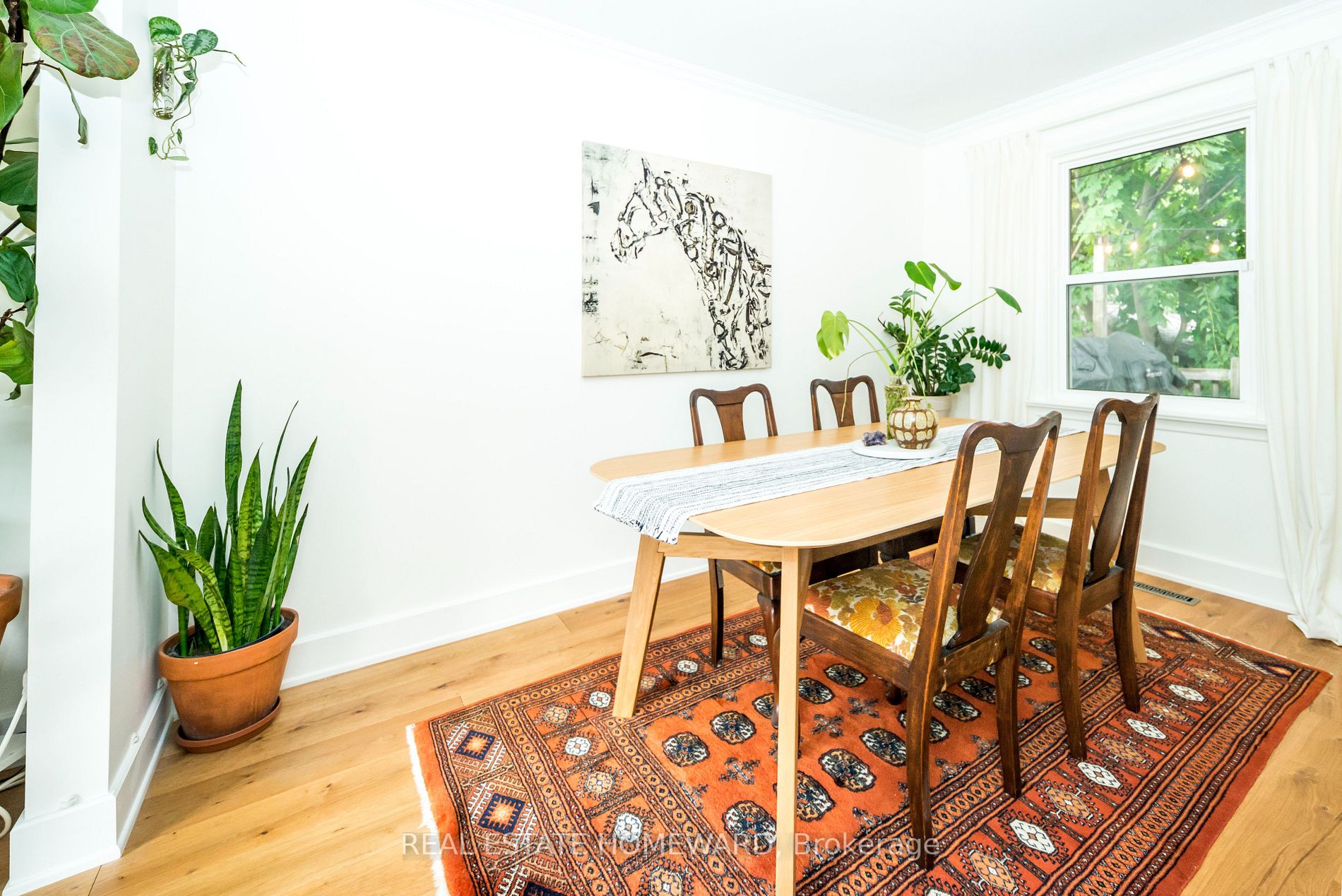 27 Sharpe St