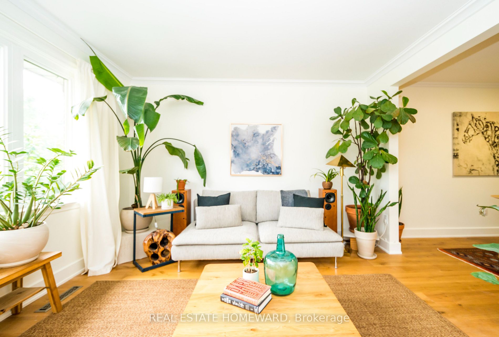 27 Sharpe St
