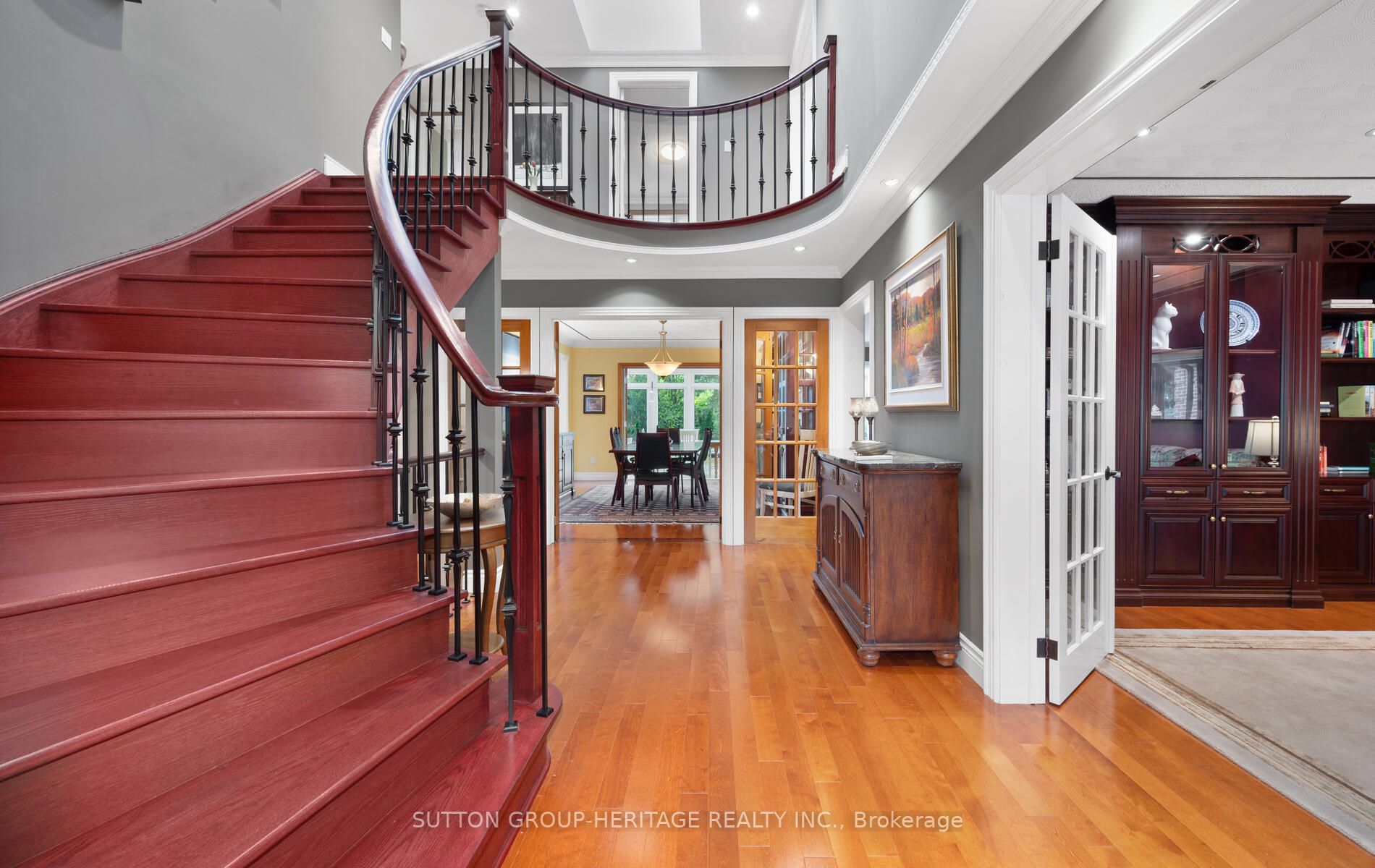 9 Bartlett Dr
