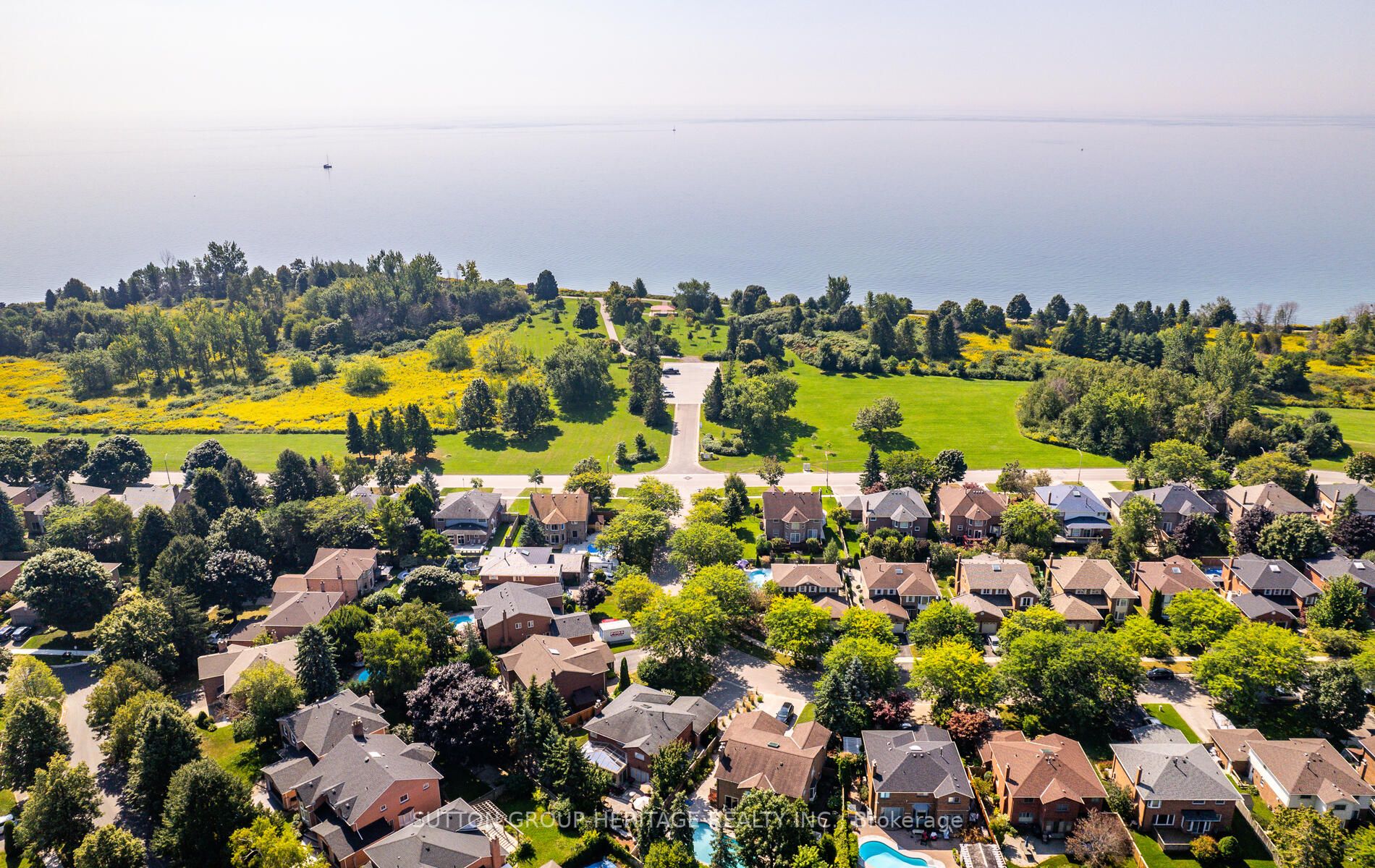 9 Bartlett Dr