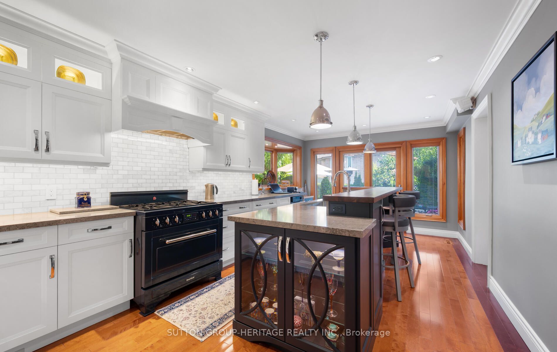 9 Bartlett Dr