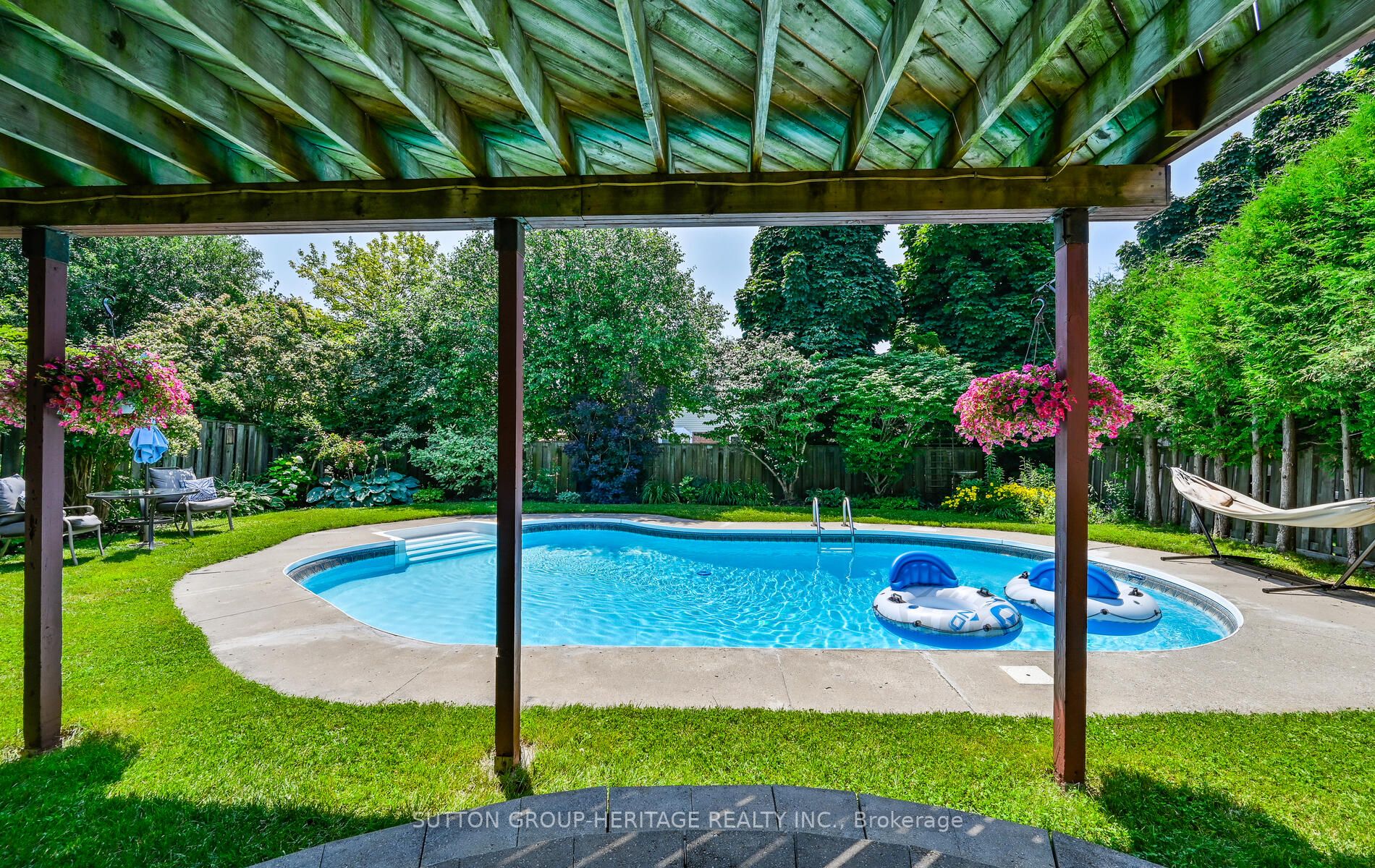 24 Anstead Crescent