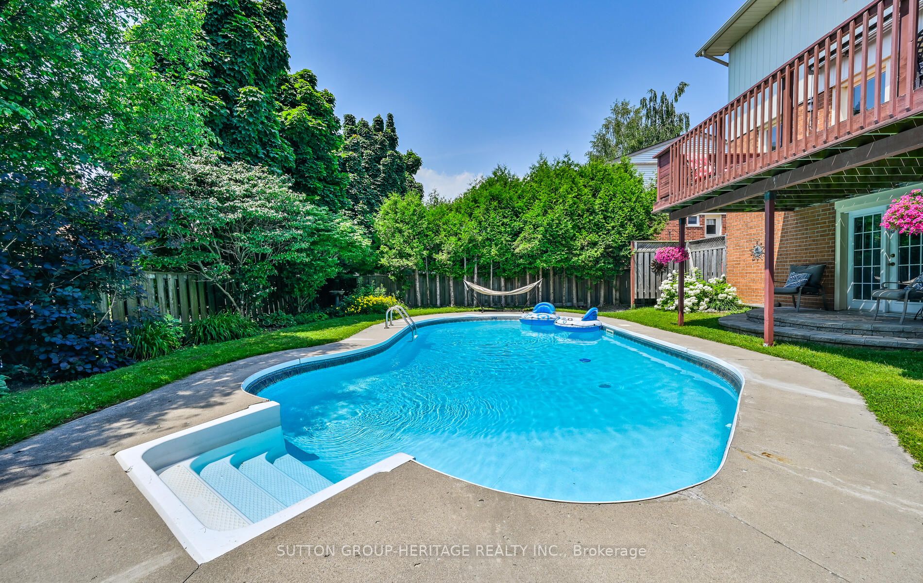 24 Anstead Crescent