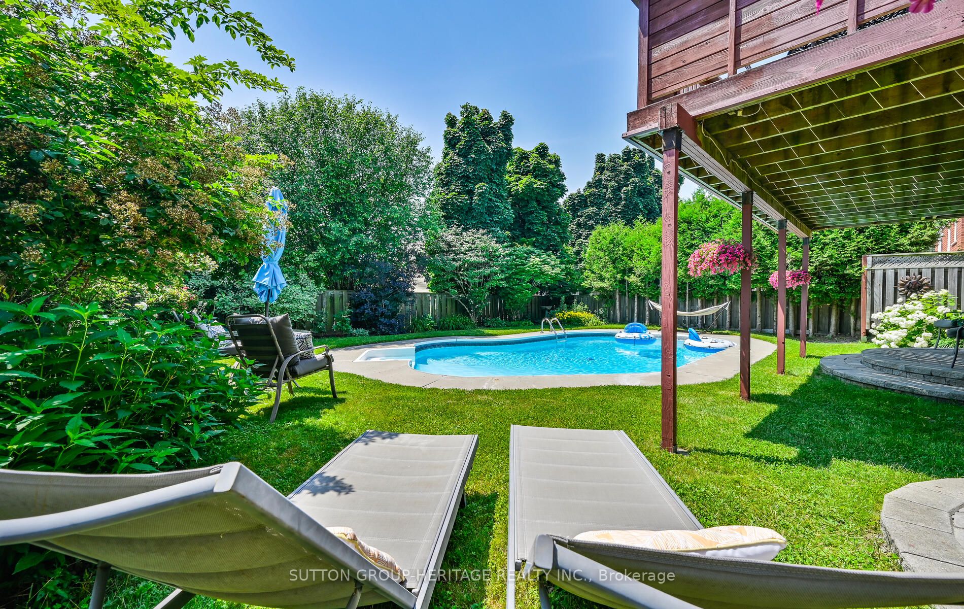 24 Anstead Crescent