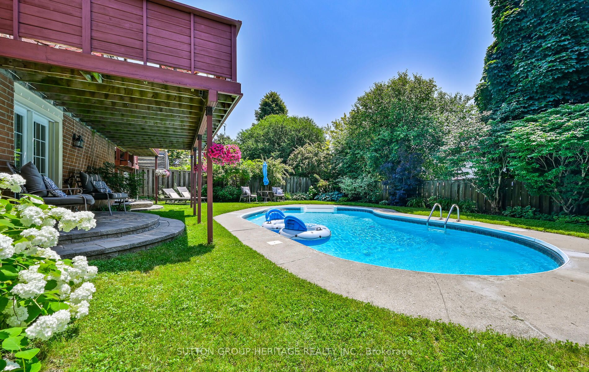 24 Anstead Crescent