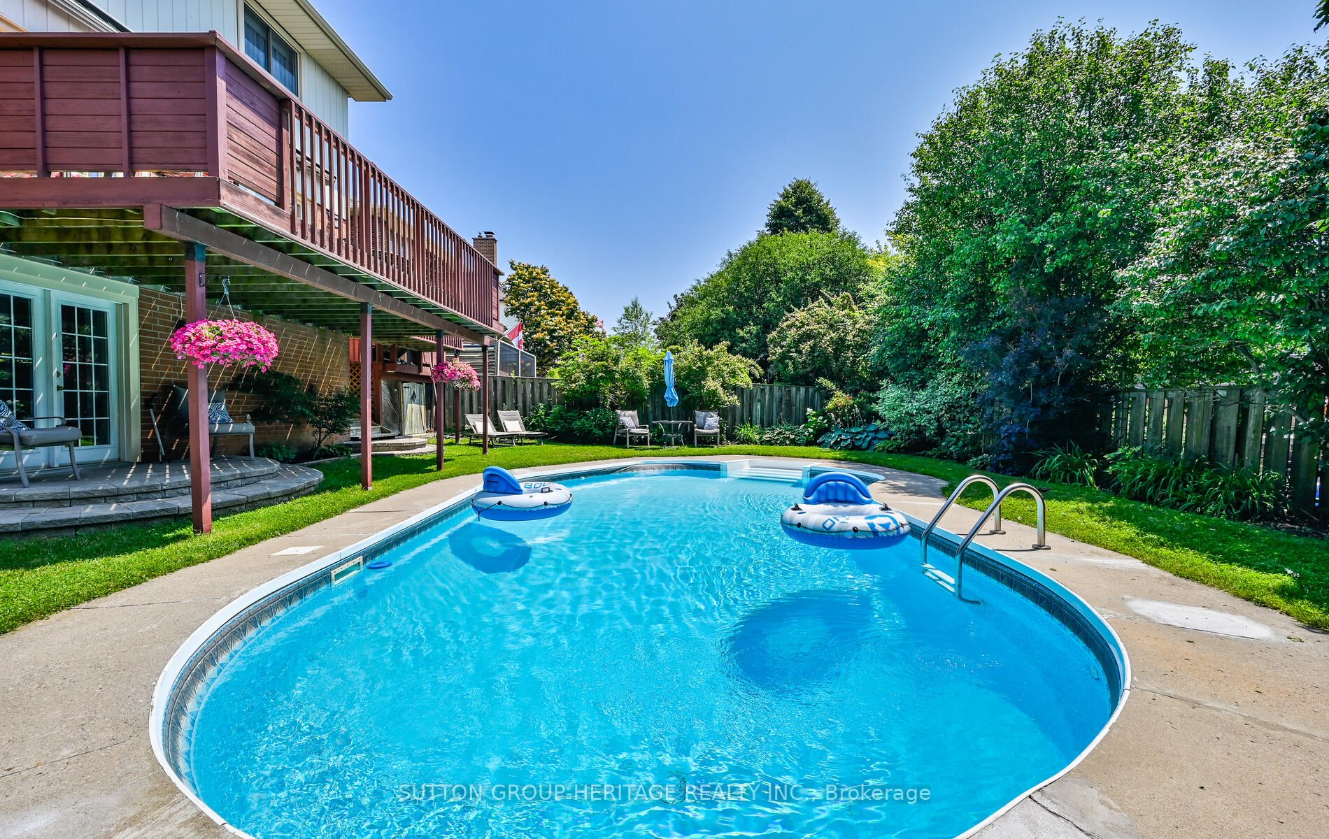 24 Anstead Crescent