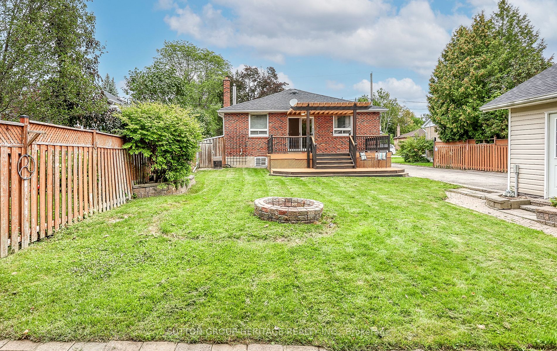 216 Warden Wilson Ave