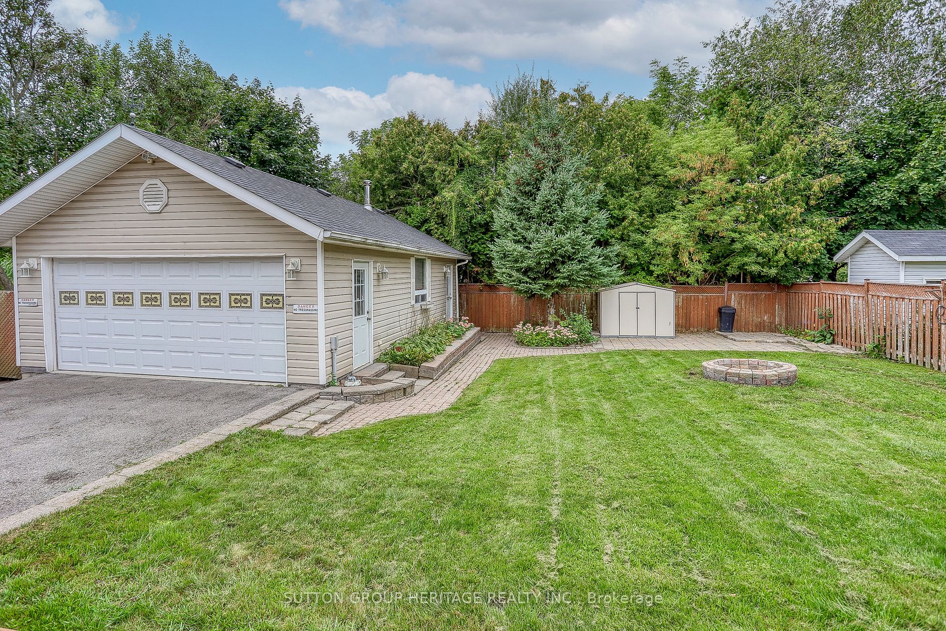 216 Warden Wilson Ave