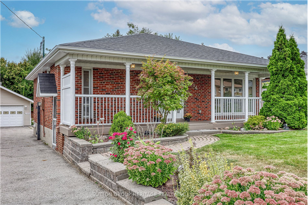 216 Warden Wilson Ave, Whitby
