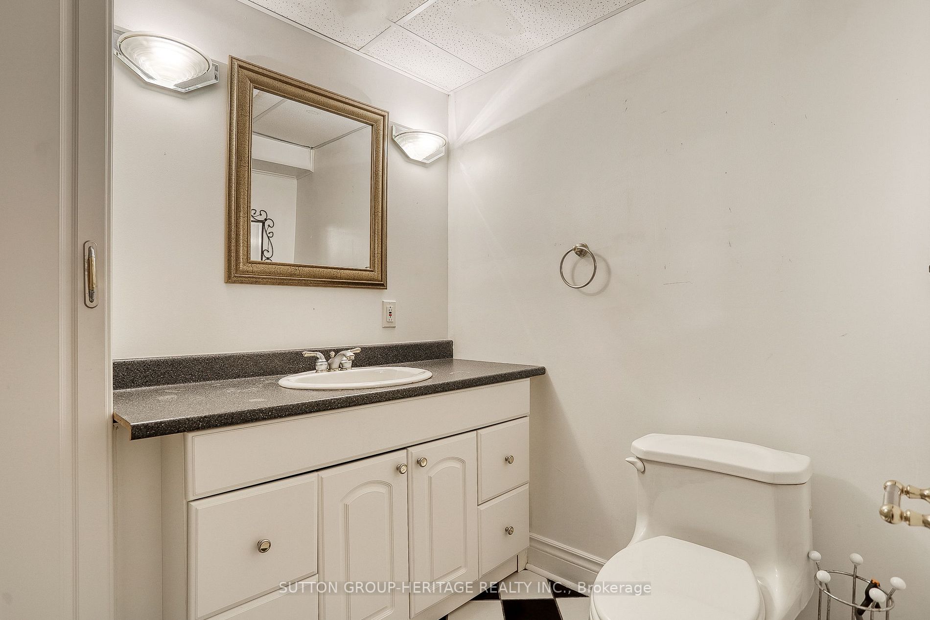 216 Warden Wilson Ave
