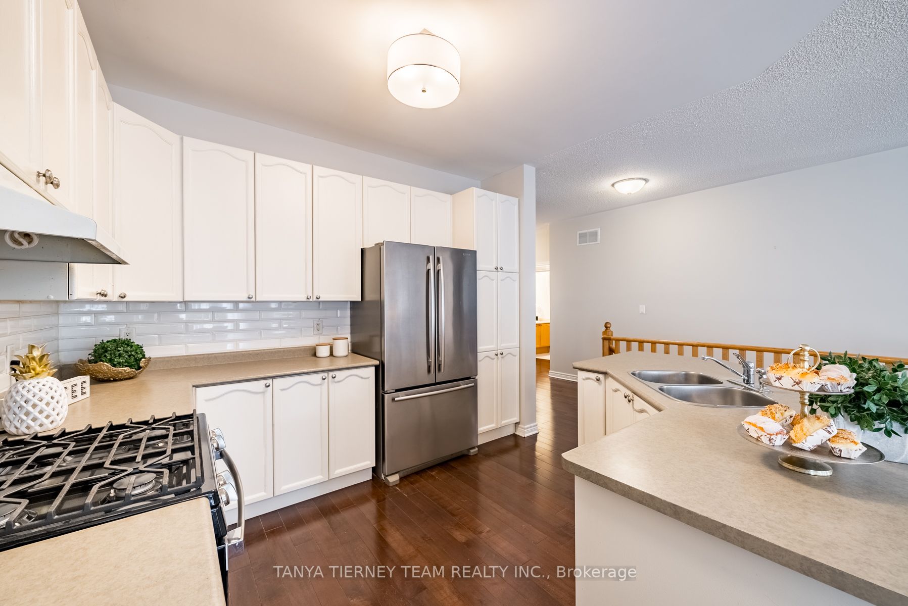 60 Darius Harns Dr