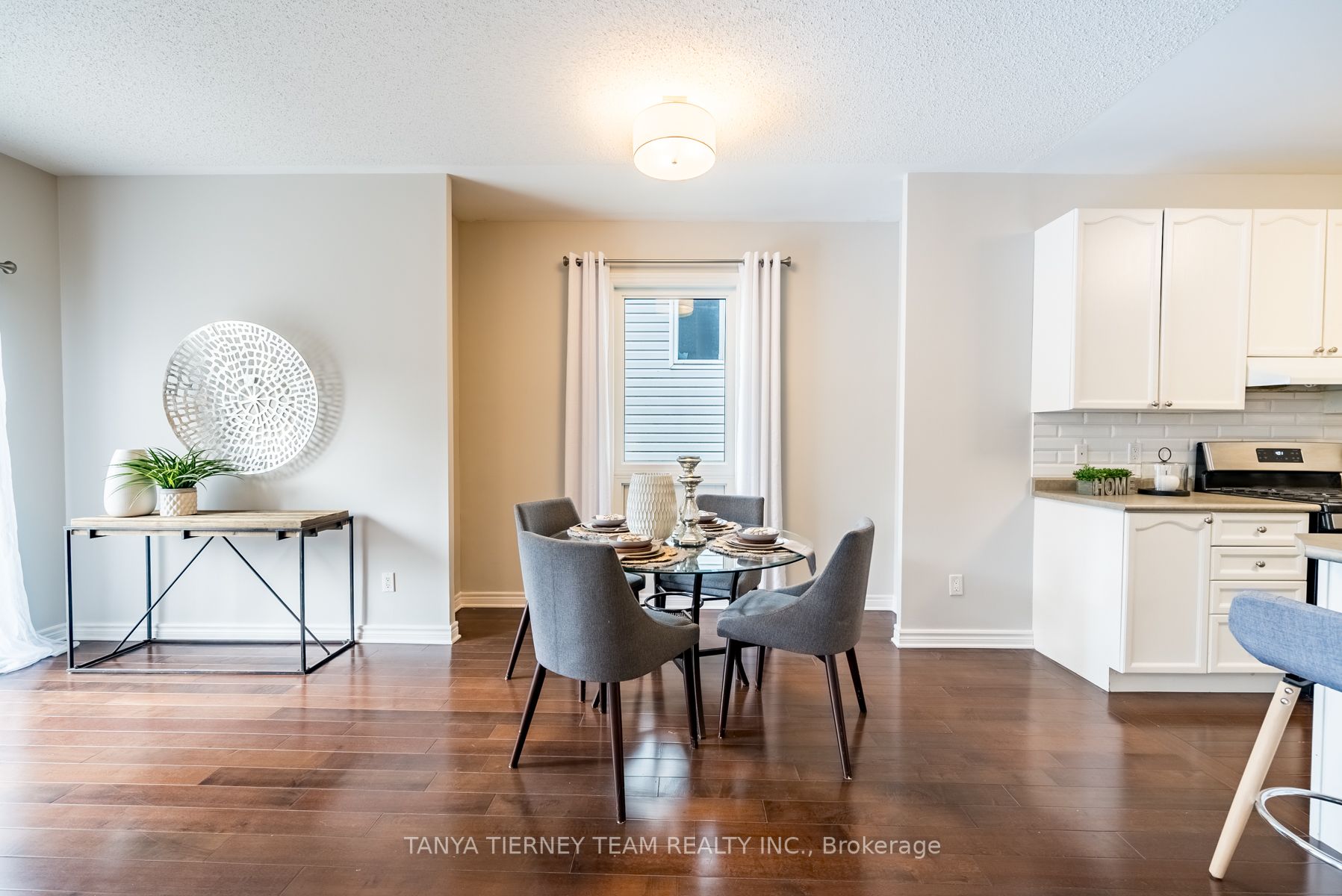 60 Darius Harns Dr