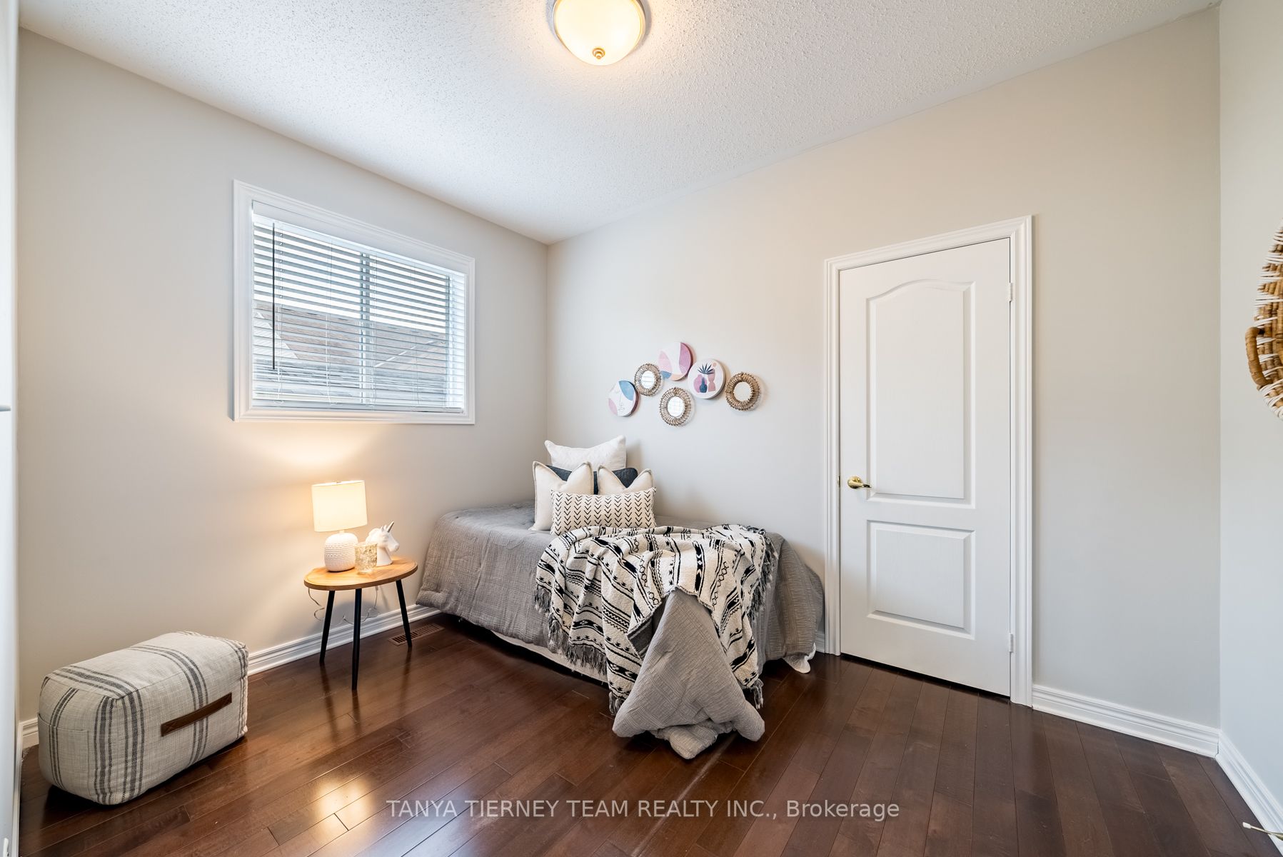 60 Darius Harns Dr