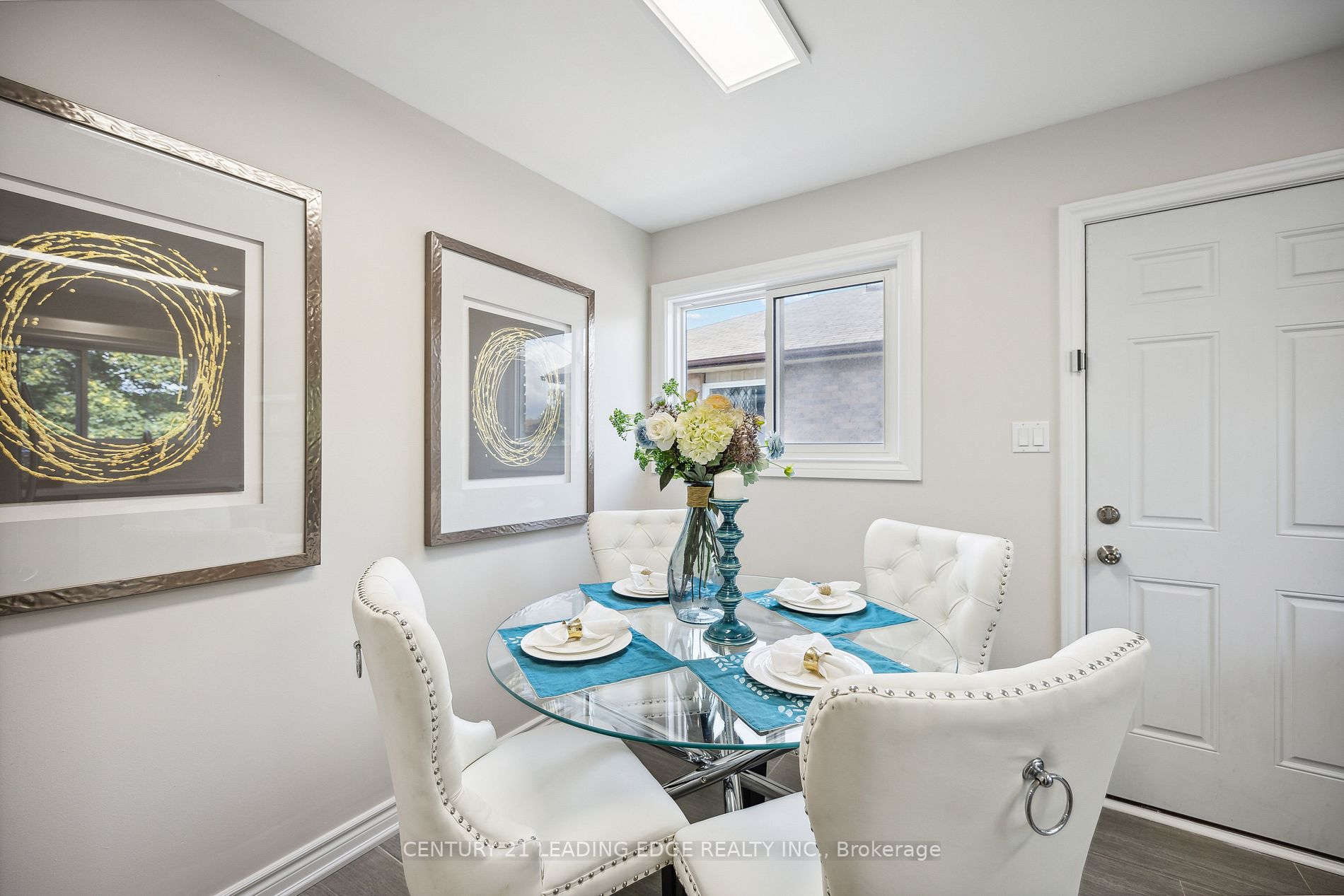 961 Roundelay Drive
