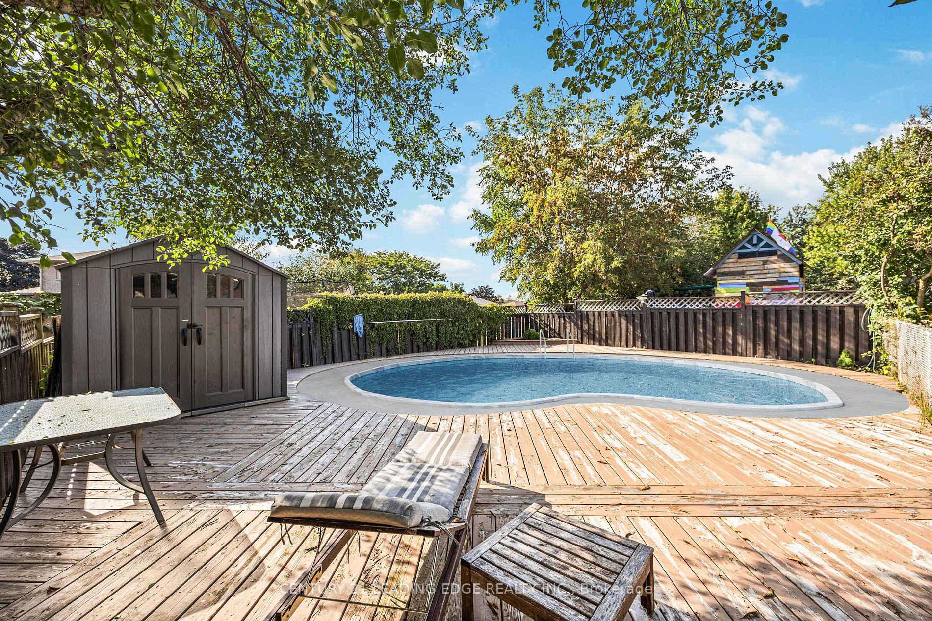 961 Roundelay Drive
