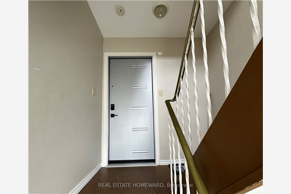 511 Harris Crt, Whitby